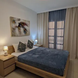  Apartment Newly Renovated Modern In Orlando Complex, Spain
